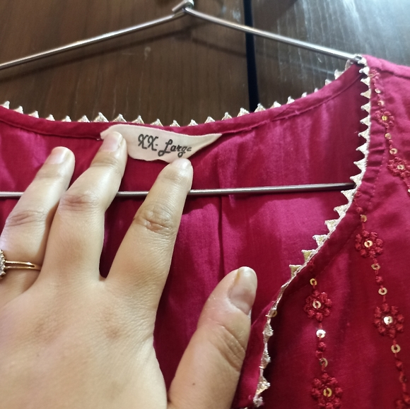 Designer embroidered muslin kurta dupatta bottom set (size xxl) - Picture 11 of 14